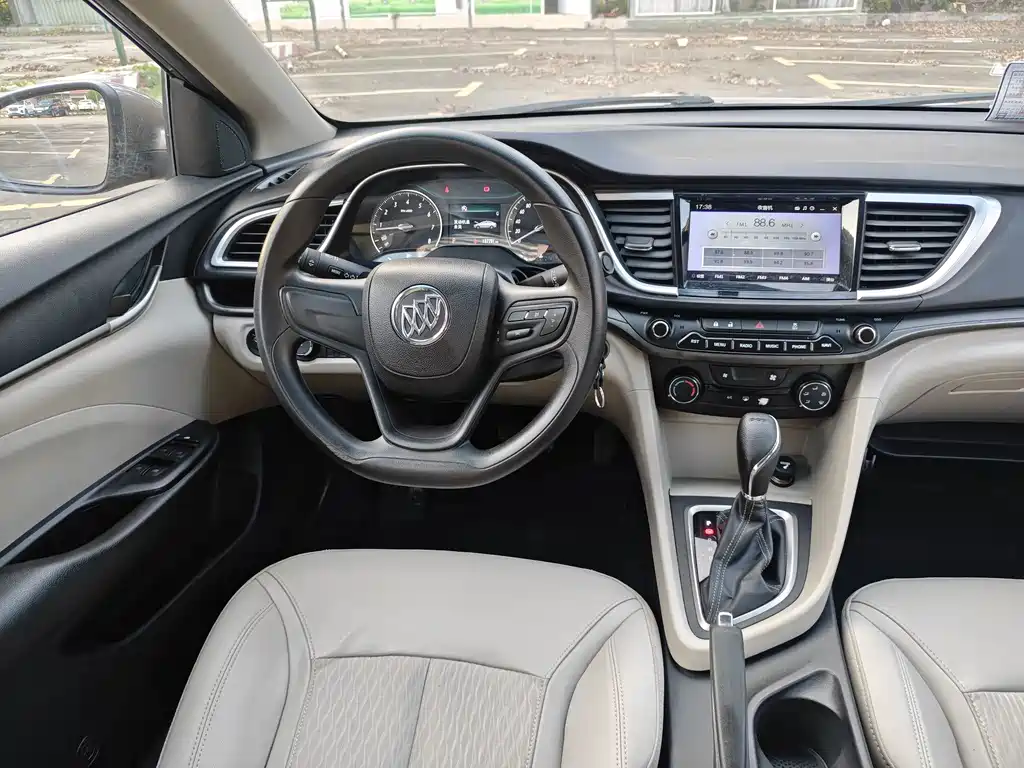 Buick Excelle — миниатюра 10