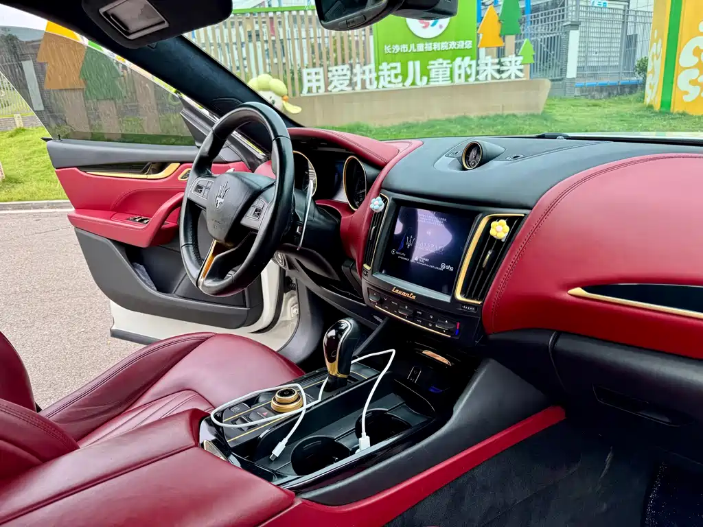 Maserati Levante — миниатюра 6