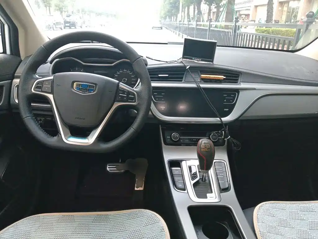 Geely Emgrand GS — миниатюра 5