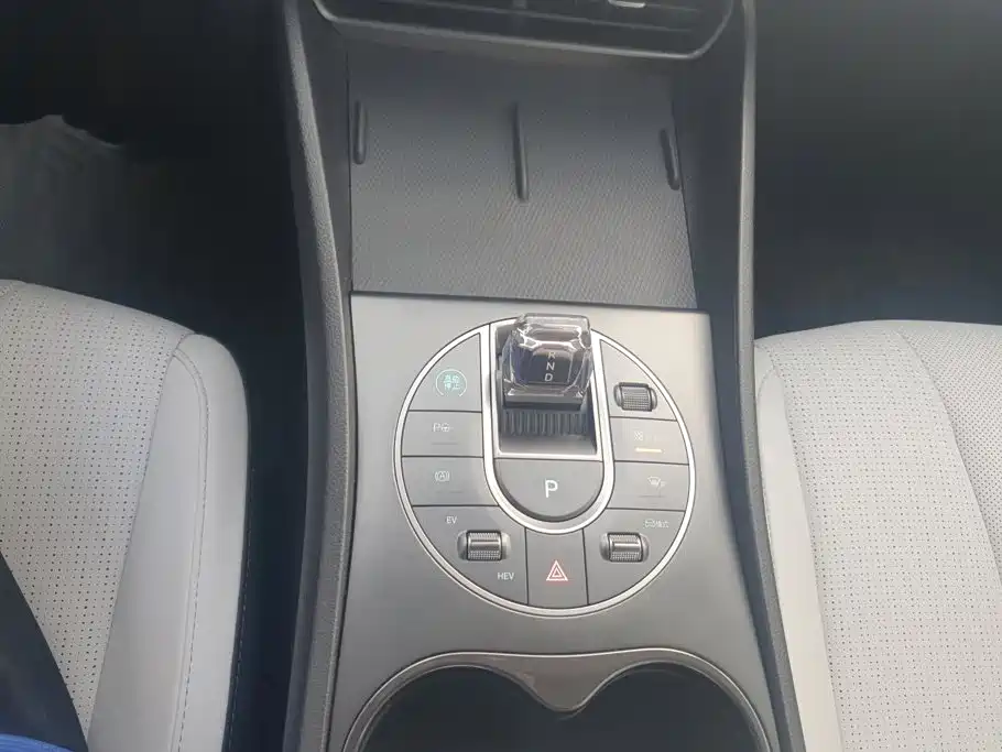BYD Seal 05 DM-i — миниатюра 16