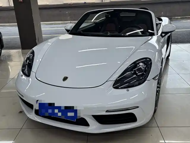 PORSCHE 718 2017