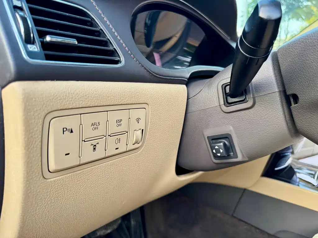 Hyundai Лоуренс. — миниатюра 6