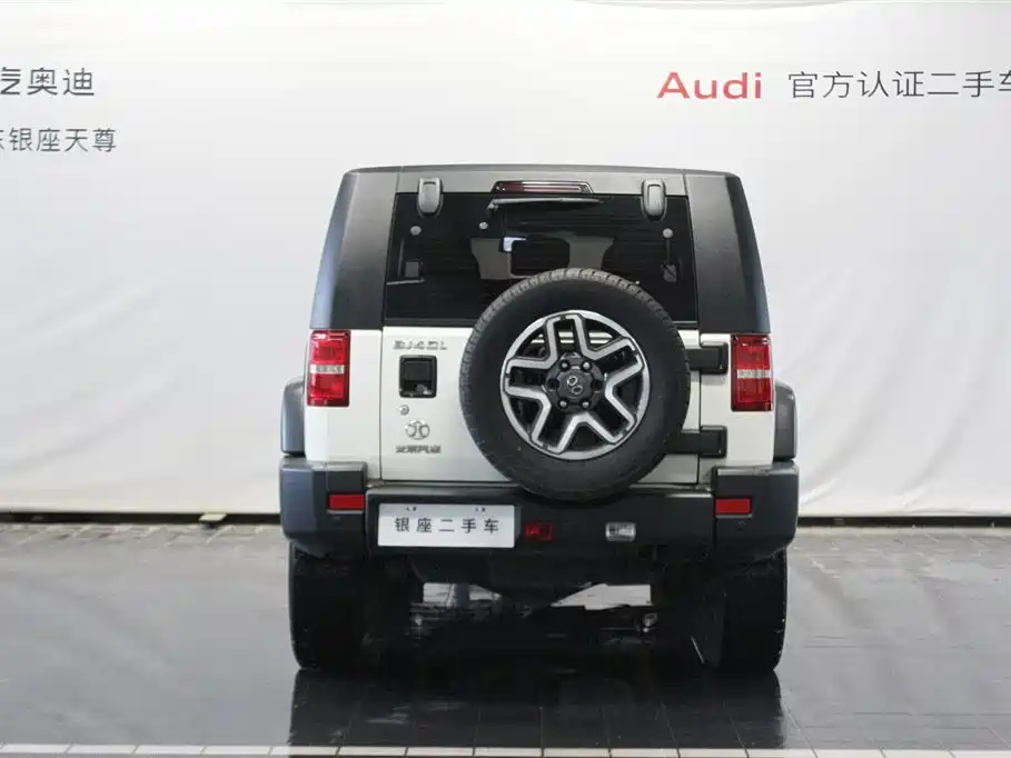 BAIC BJ40 2016 40L 2.3T AT Premium