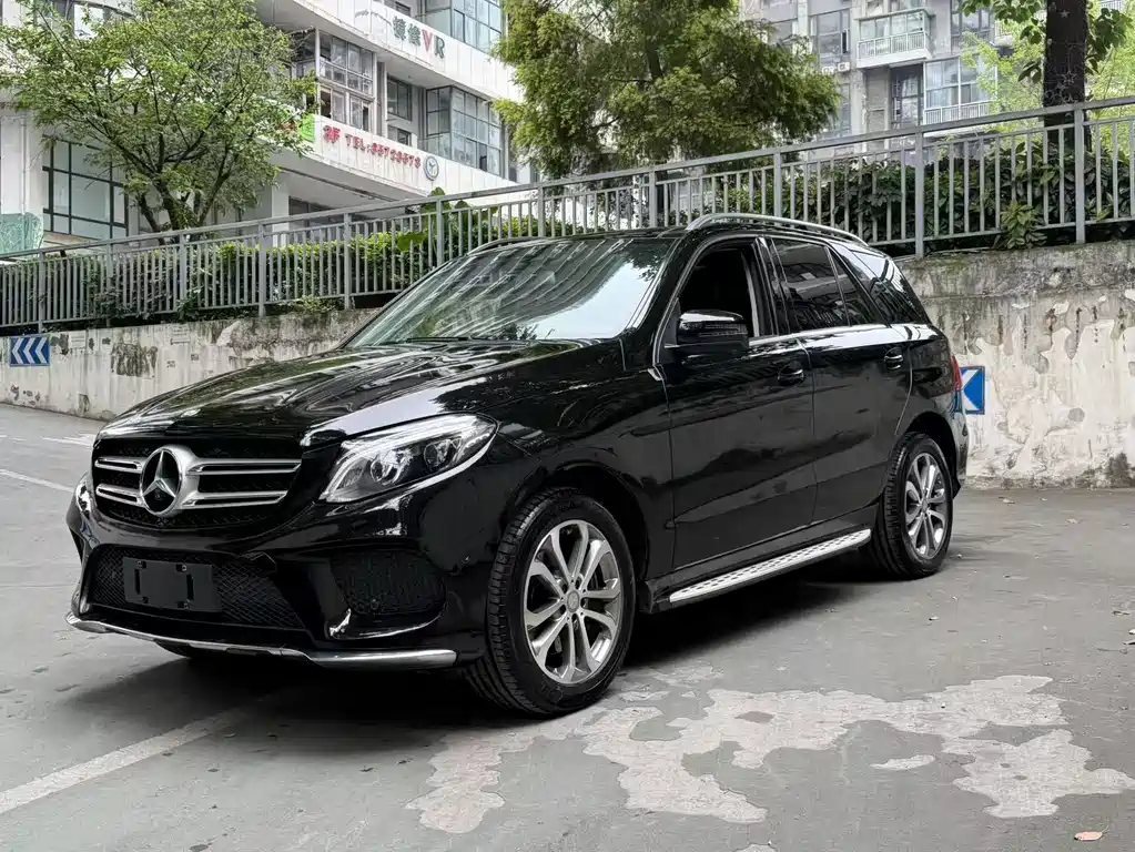 Mercedes-Benz GLE 2016