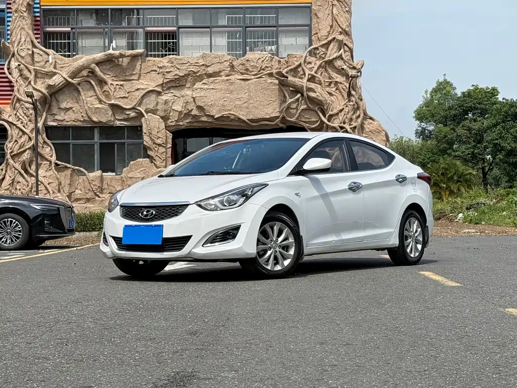 Hyundai Elantra Langdong 2016