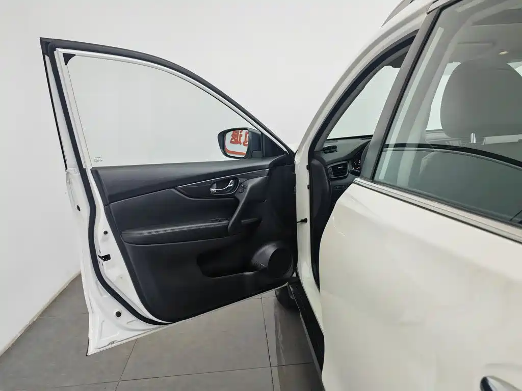 Nissan X-Trail 2017 2.0L CVT Comfort 2WD