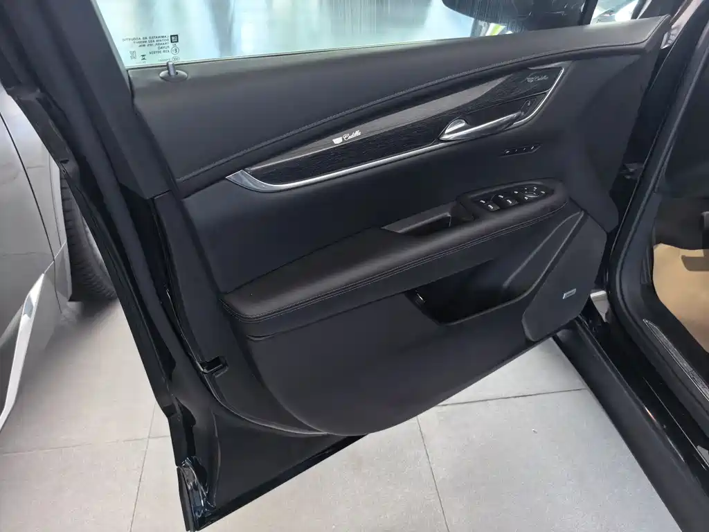 Cadillac XT5 2022 2.0T Luxury