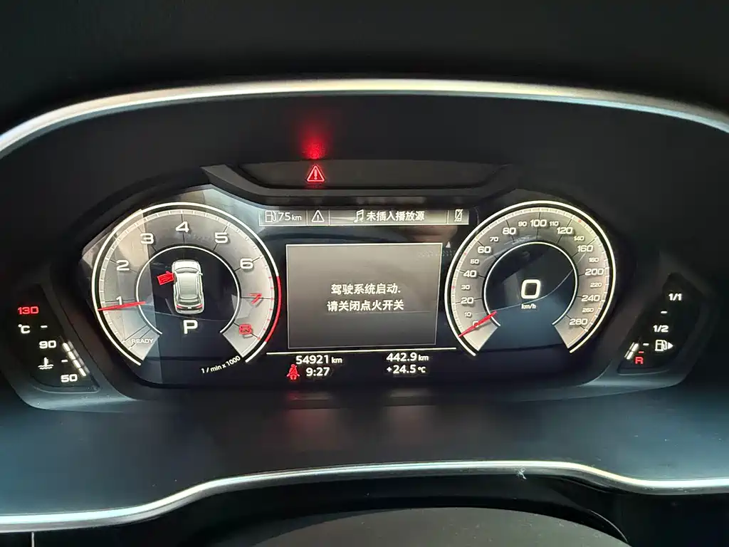 Audi Q3 — миниатюра 12