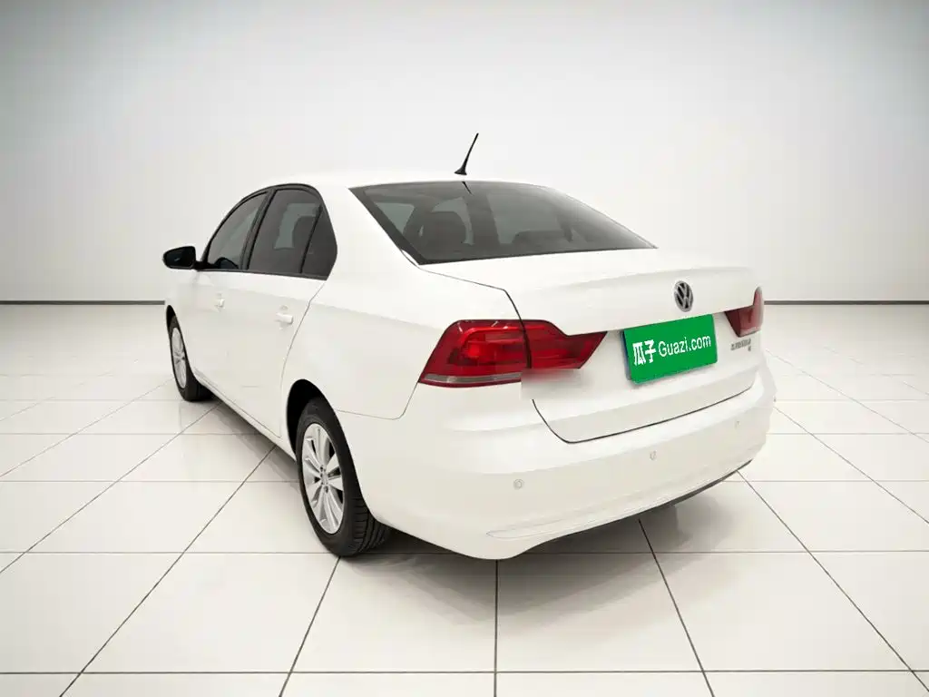 Volkswagen Santana — миниатюра 4