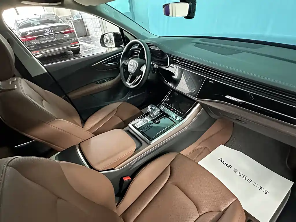 Audi Q7 2025 55 TFSI quattro S line Sport