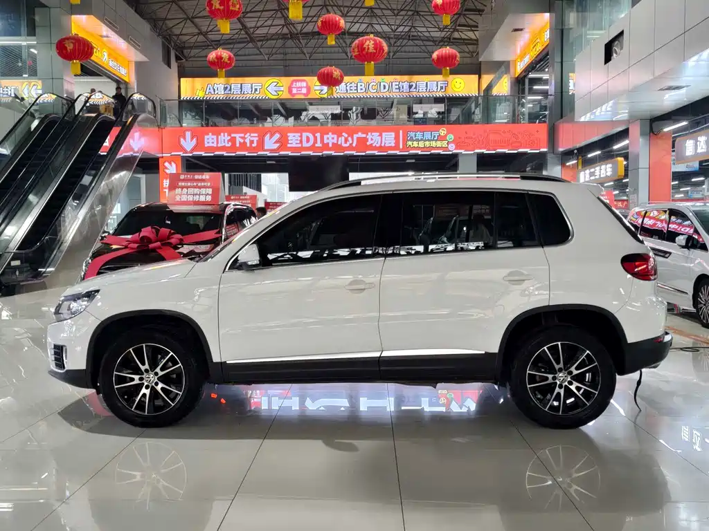 Volkswagen Tiguan 2016 300TSI AT Luxury