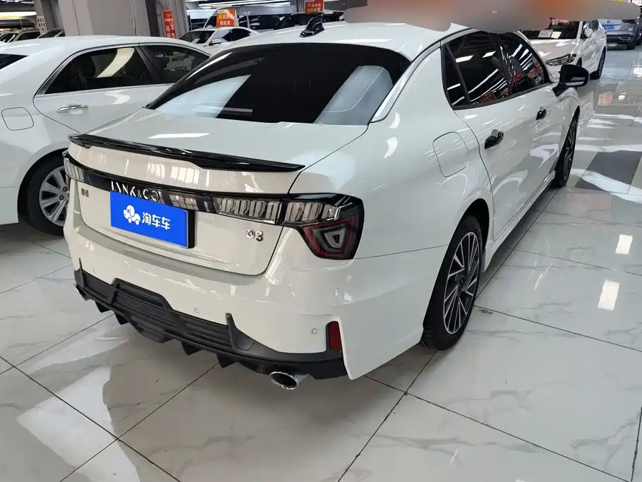Lynk & Co 03 — миниатюра 3
