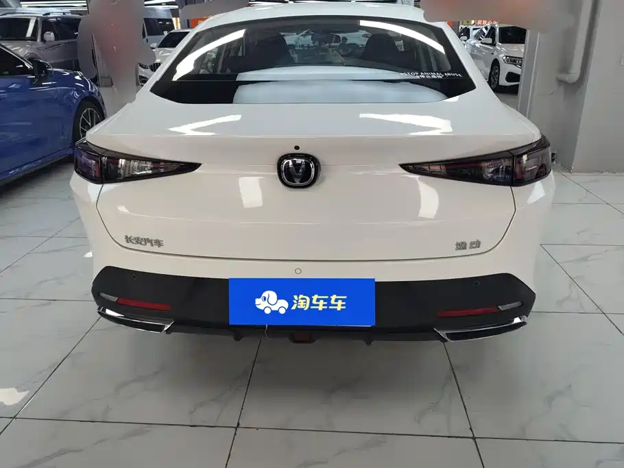 Changan Eado — миниатюра 4