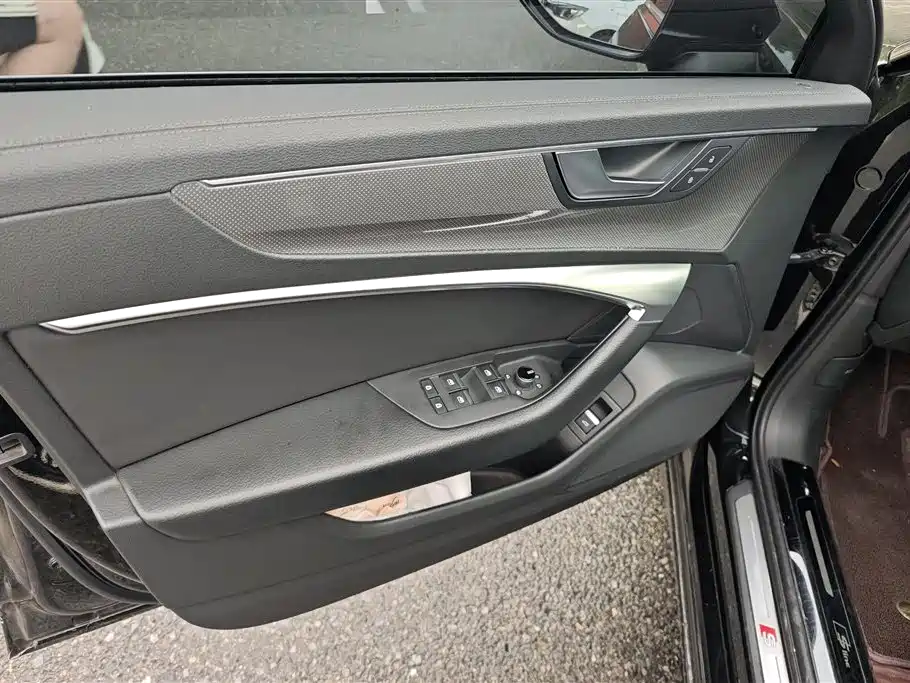 Audi A6L 2022 45 TFSI quattro