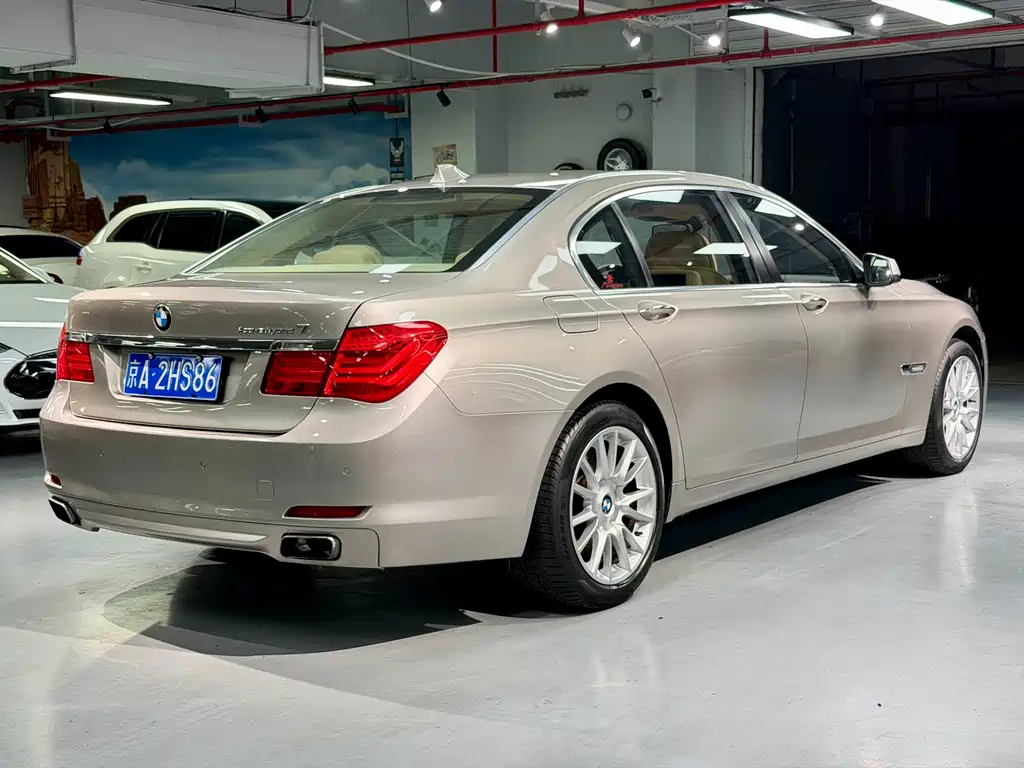 BMW 7 Series 7 2010 4.4T