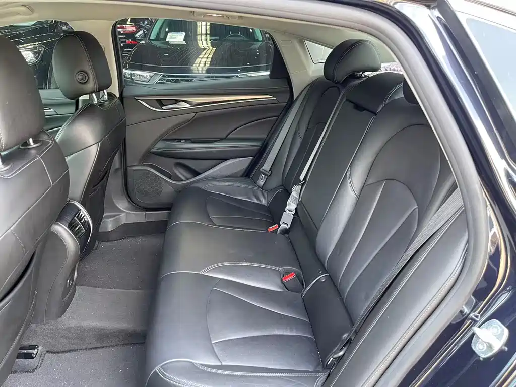 Buick LaCrosse — миниатюра 11
