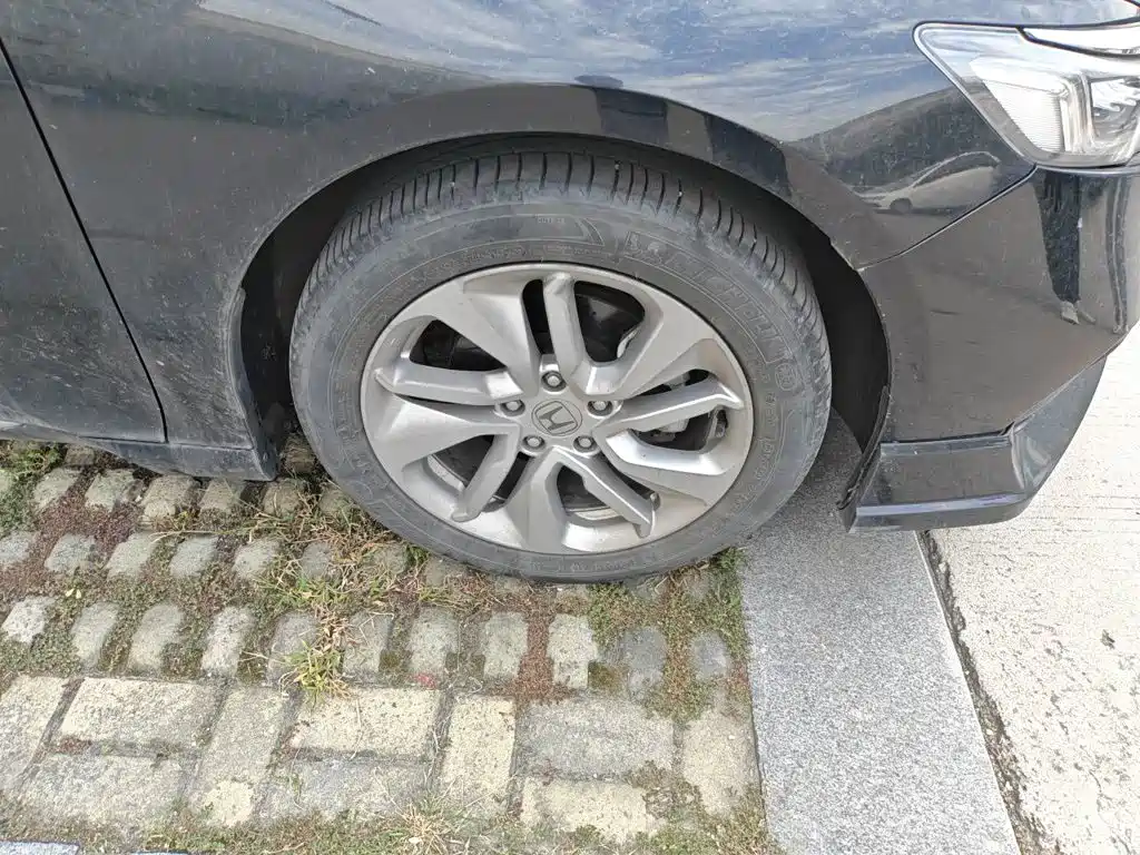 Honda Accord — миниатюра 8