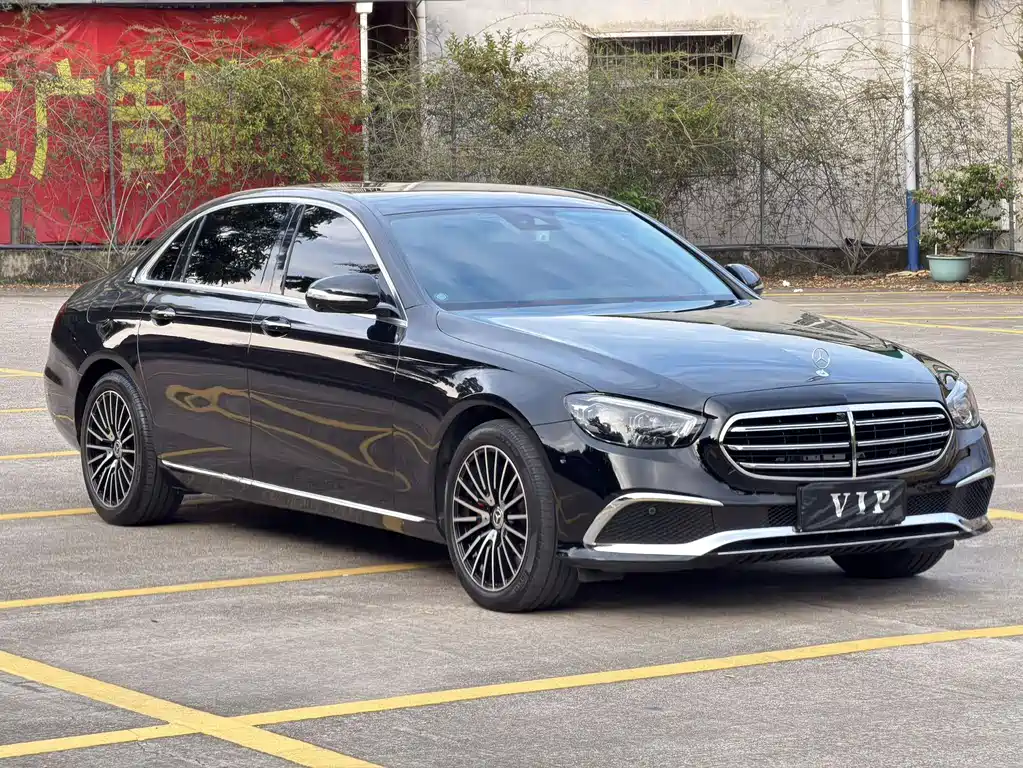 Mercedes-Benz E-Class — миниатюра 3