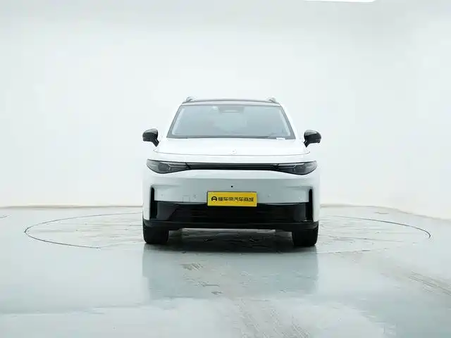 Leapmotor Leapmotor C16 — миниатюра 2