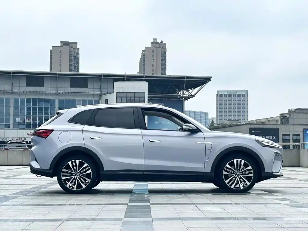 Roewe Feifan MARVEL R — миниатюра 21