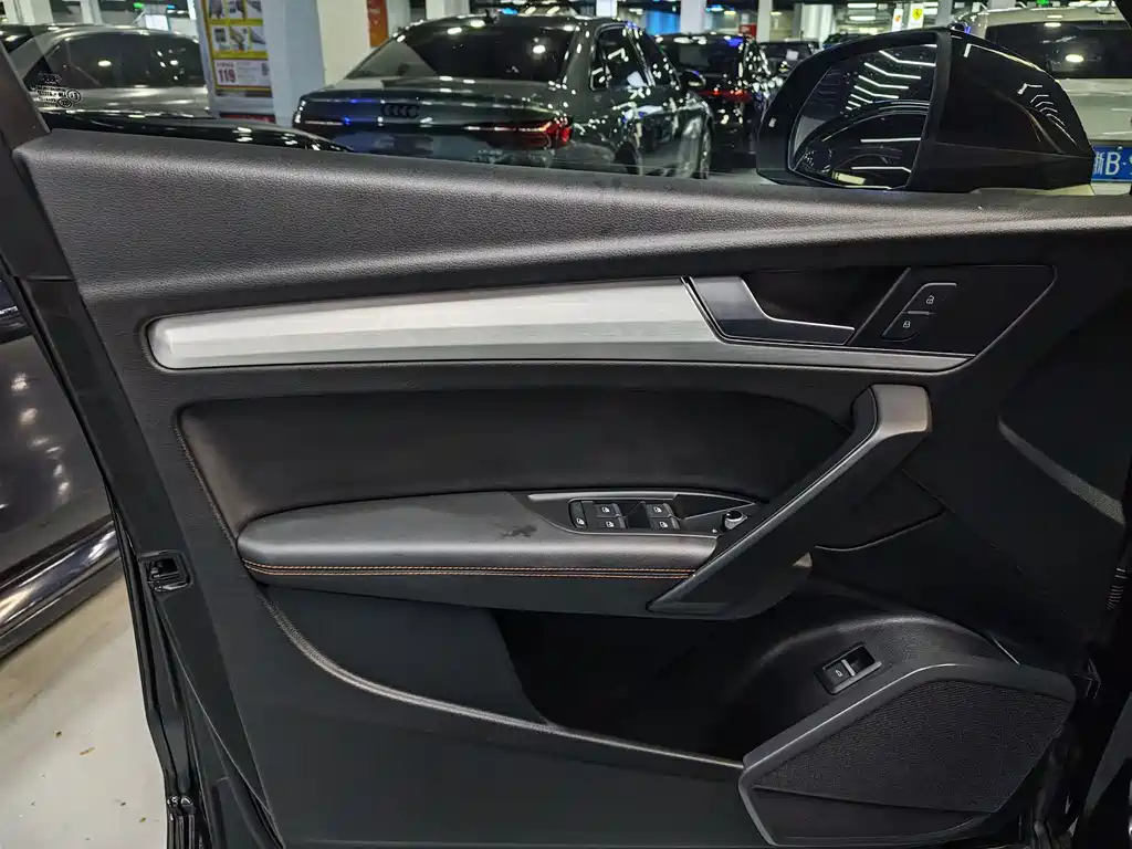 Audi Q5L 2020 40 TFSI