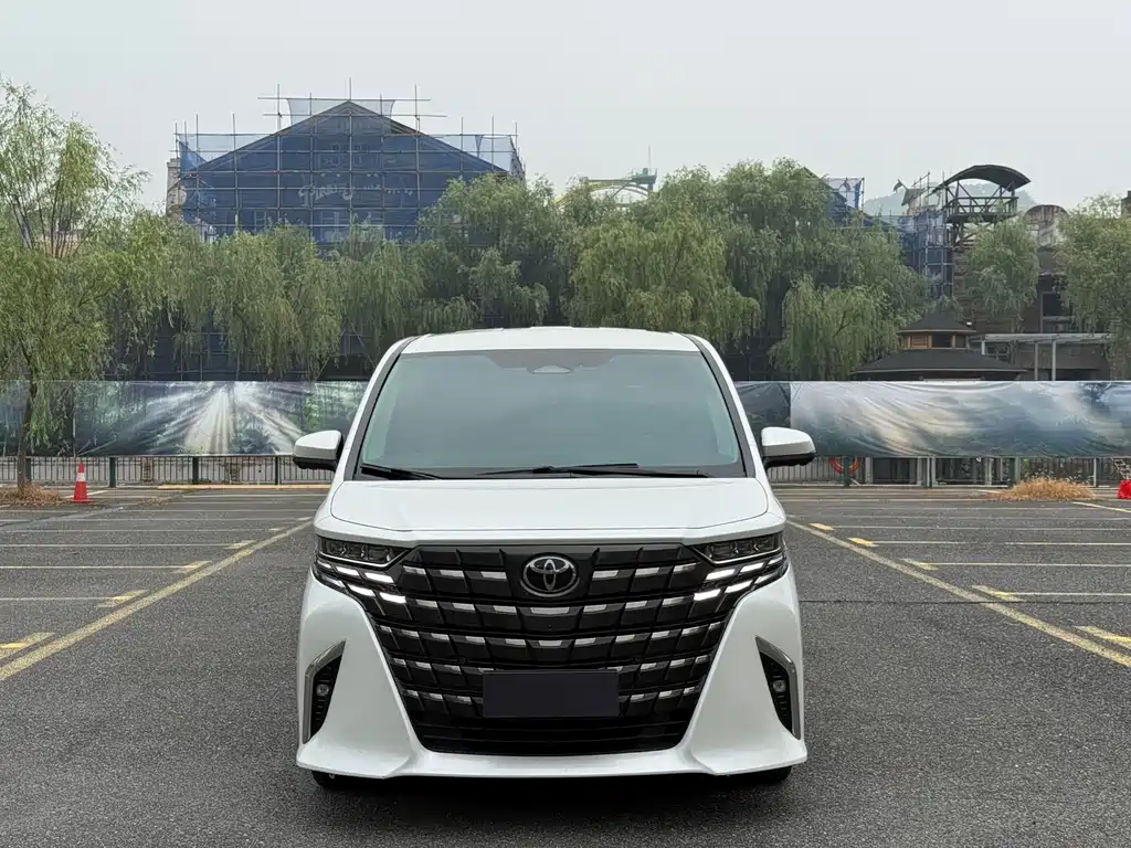 Toyota Alphard 2024 2.5L Luxury