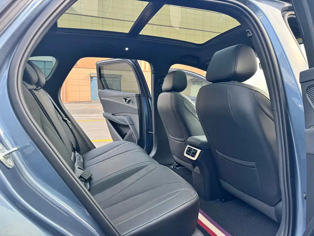 BYD SEAL 06 DM I TRAVEL EDITION