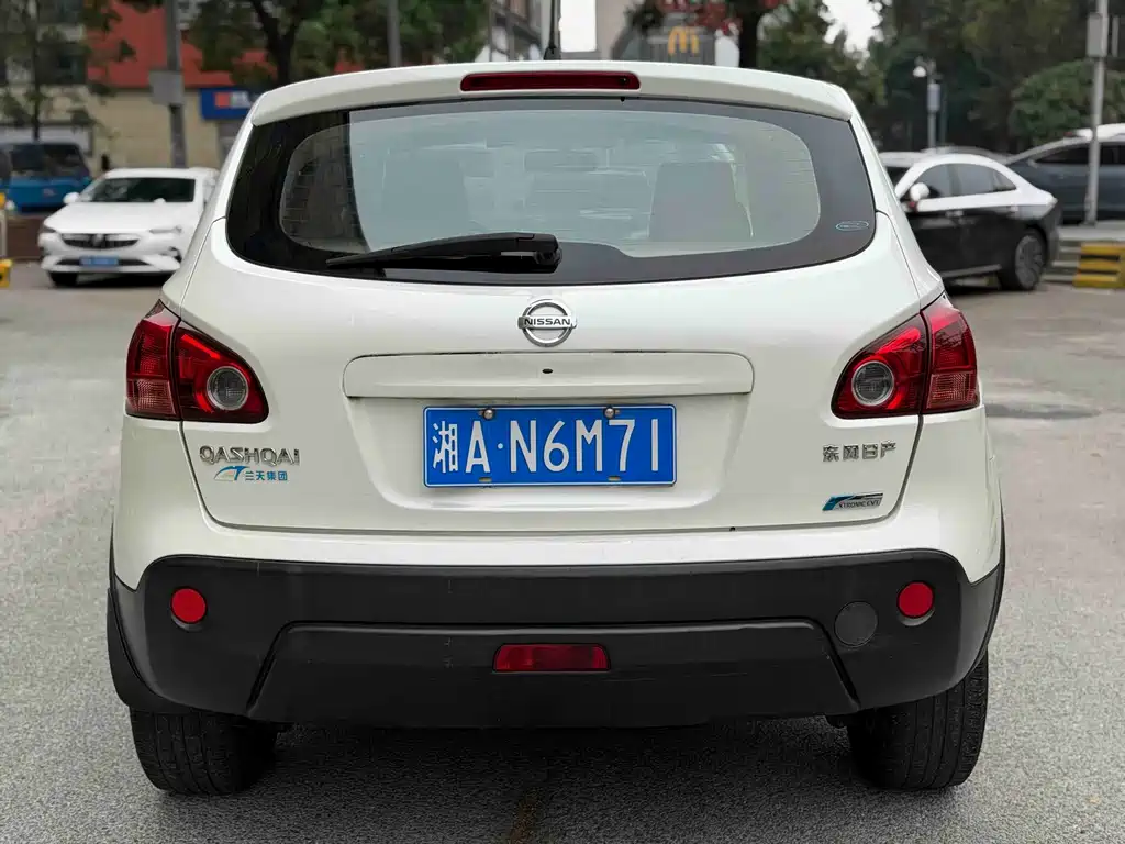 Nissan Qashqai — миниатюра 5