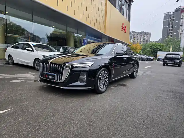 2025 Hongqi H5