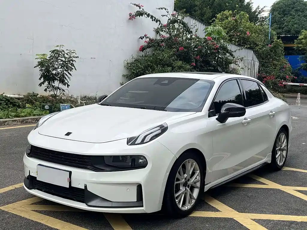 Lynk & Co 03 2019