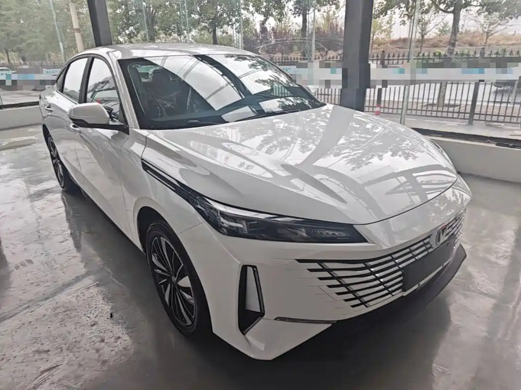 Changan Побег PHEV — миниатюра 4