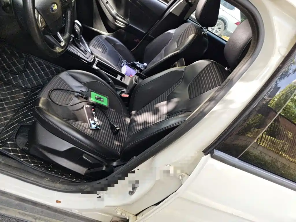 Ford Focus — миниатюра 11