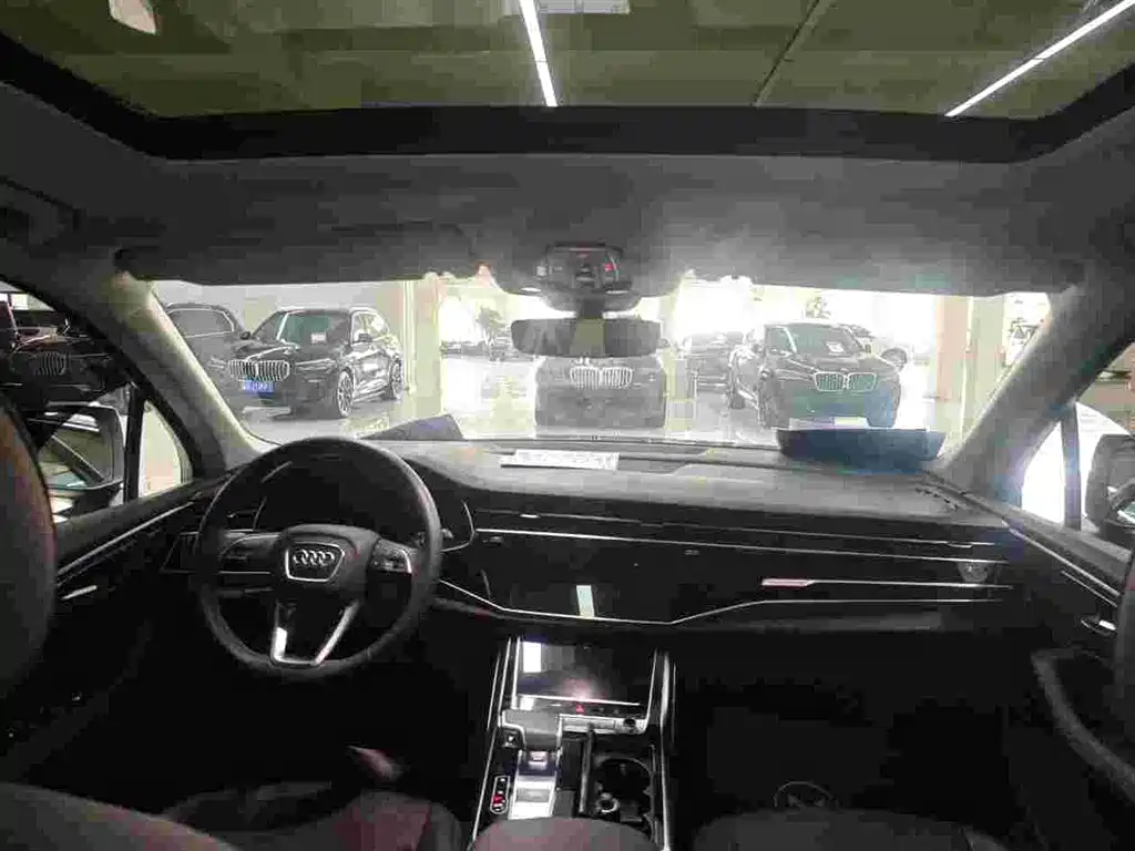 Audi Q7 2024 45 TFSI quattro S line