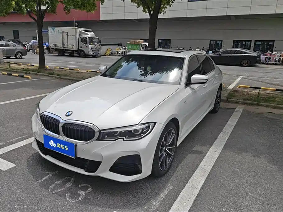 BMW 3 Series 2022