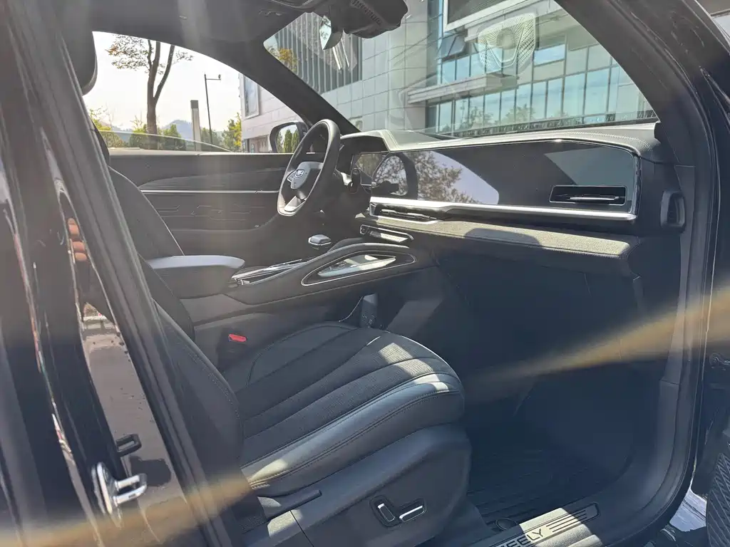 Geely Xingyue L — миниатюра 9