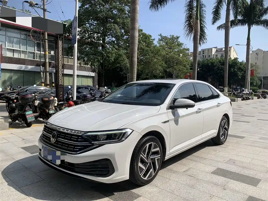 Volkswagen Sagitar 2022