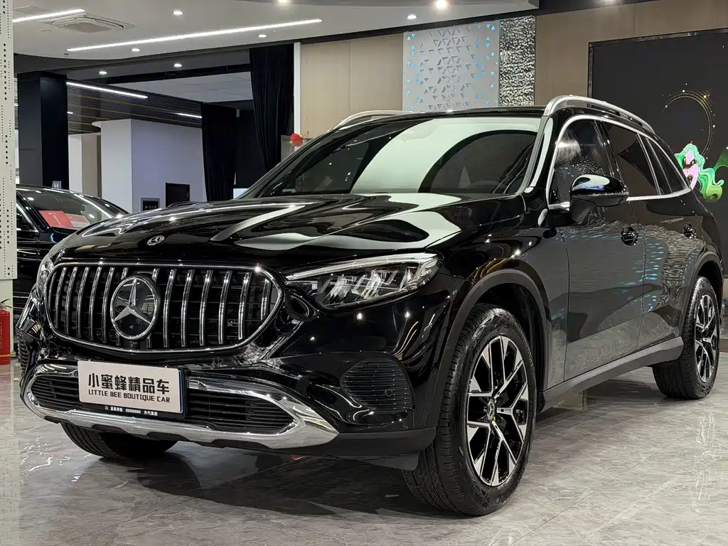 Mercedes-Benz GLC 2025