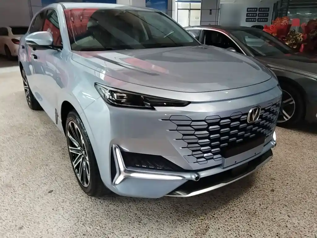 Changan UNI-K iDD — миниатюра 4