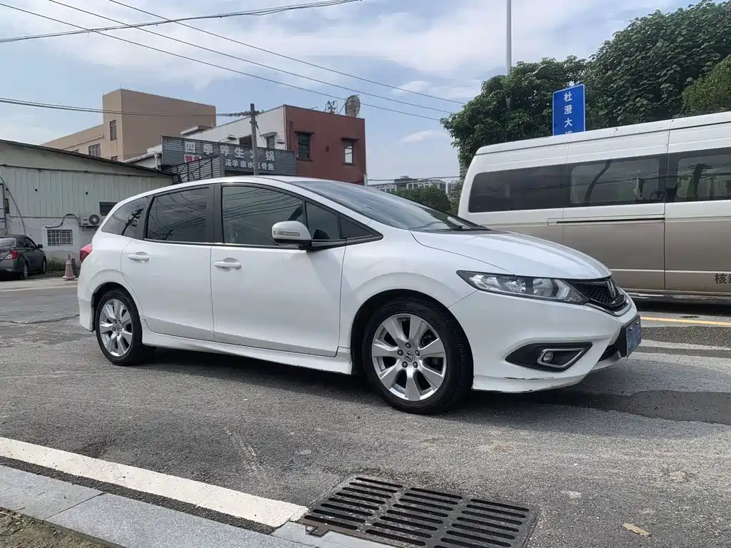 Honda Jade — миниатюра 3