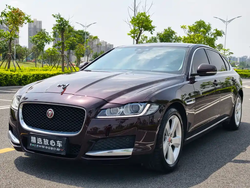 Jaguar XFL 2018