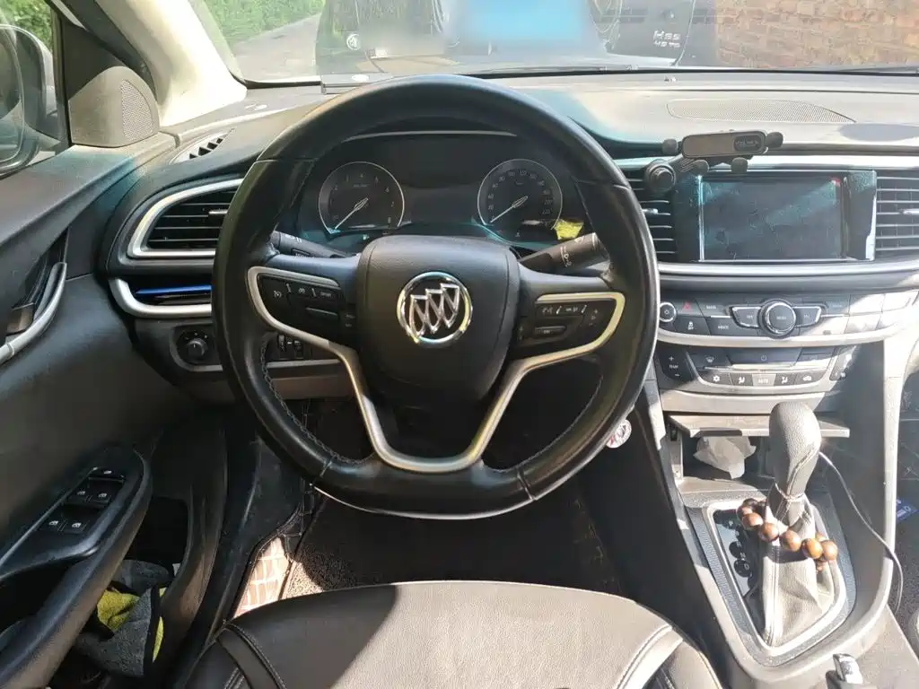 Buick Excelle — миниатюра 11