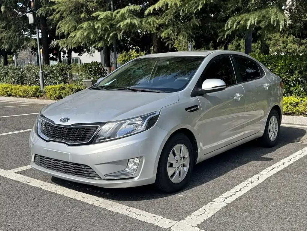 Kia K2 2011