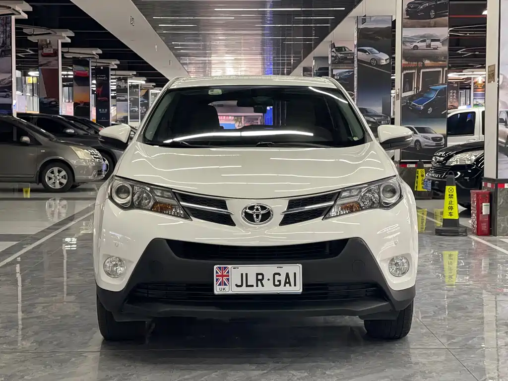 Toyota RAV4 — миниатюра 2