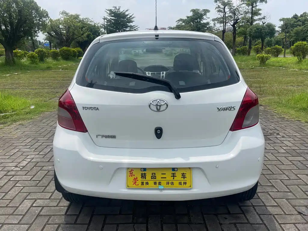 Toyota Yaris — миниатюра 6