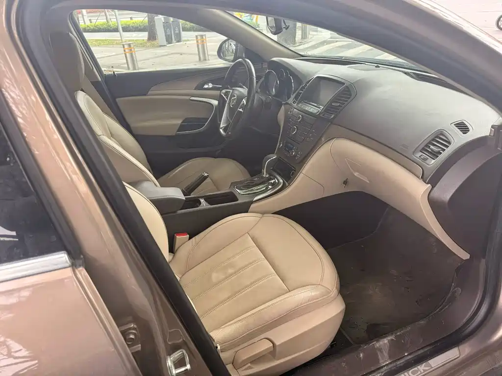 Buick Regal 2012 2.0L Luxury
