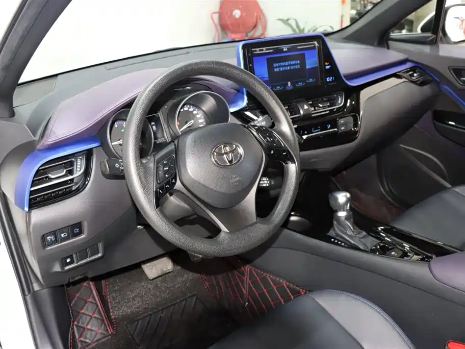 Toyota C-HR 2020 2.0L Lead