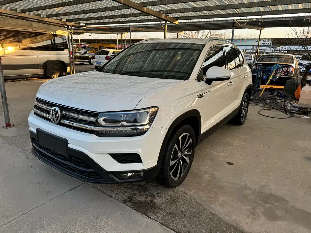 Volkswagen Tharu 2019