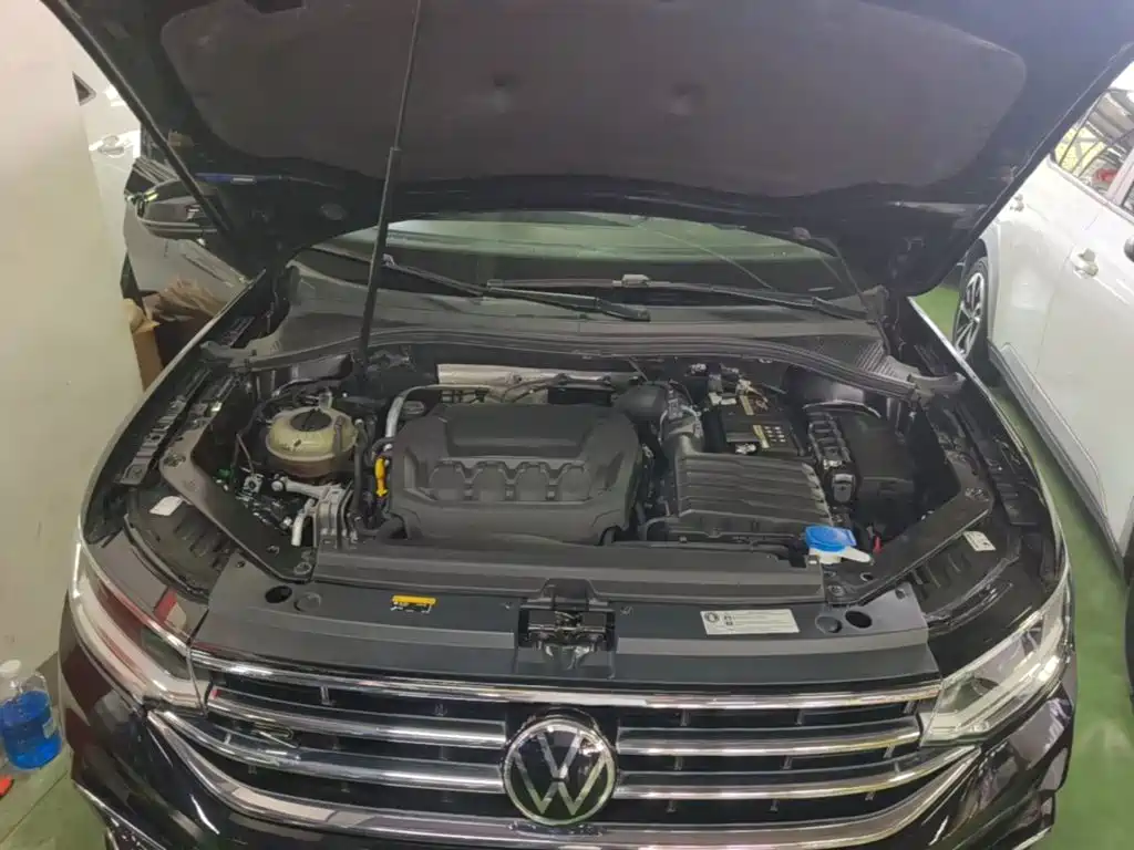 Volkswagen Tiguan L — миниатюра 20
