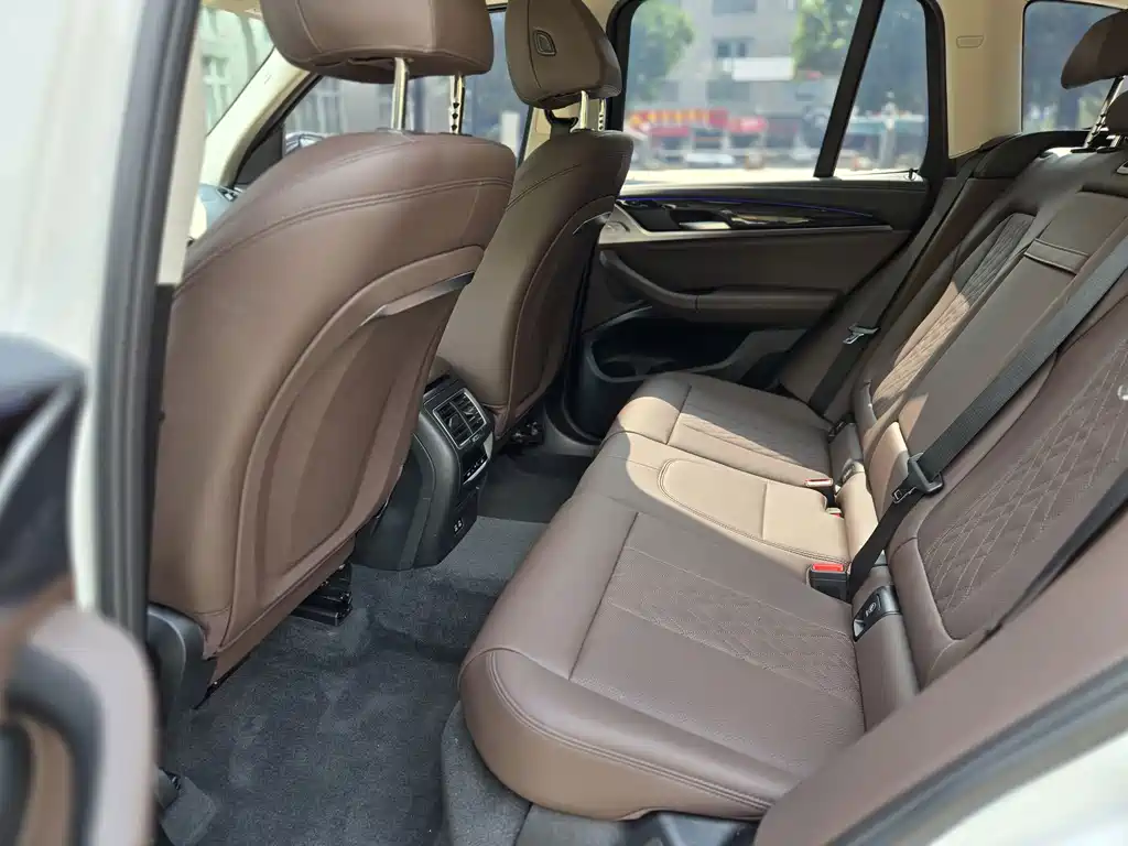 BMW X3 — миниатюра 6