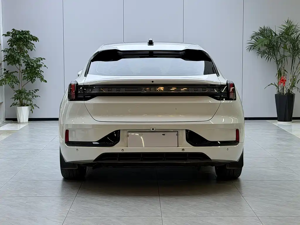 ZEEKR EXTREME KRYPTON 001